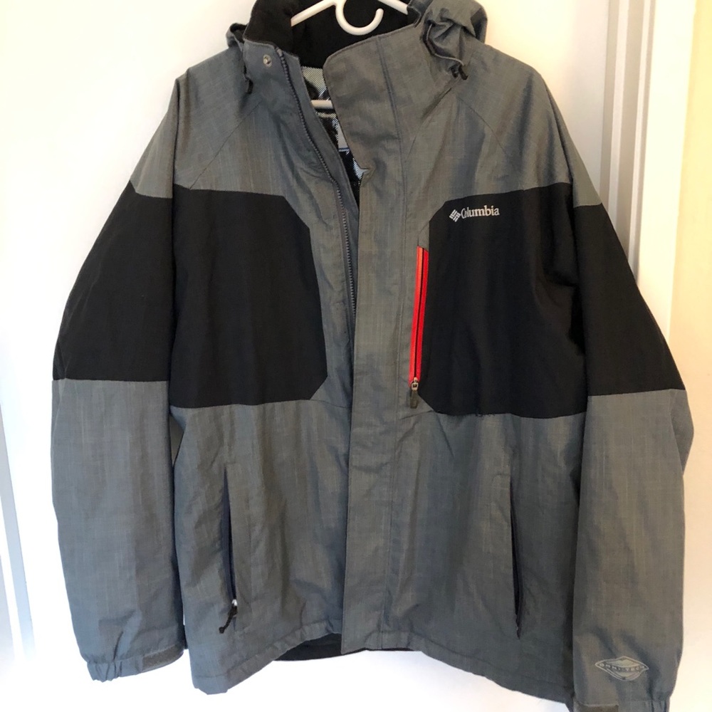 Columbia Men’s Ski Jacket. Grey Large. Omni Heat